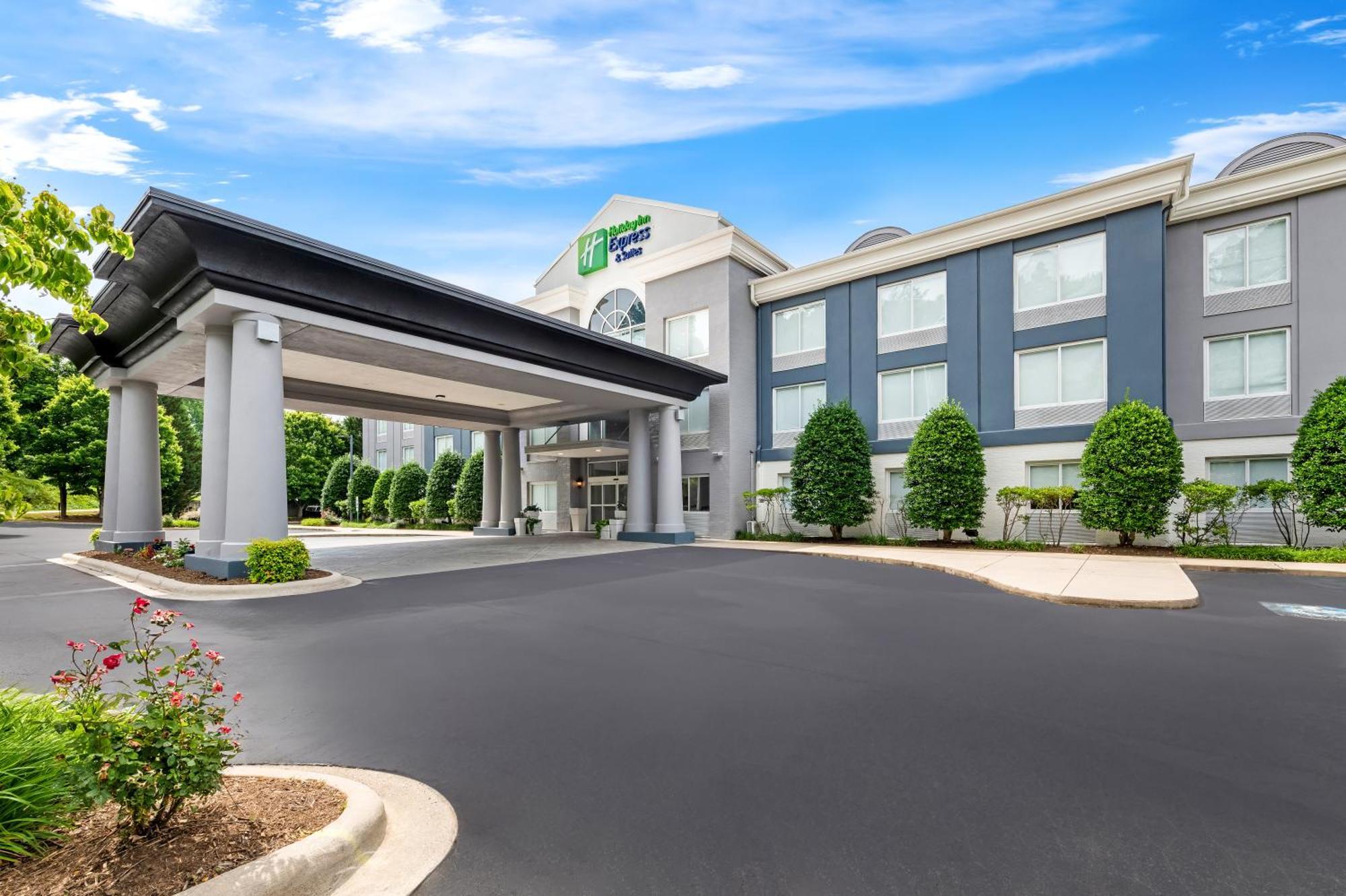 Holiday Inn Express & Suites Sylva / Dillsboro, An Ihg Hotel Exterior photo