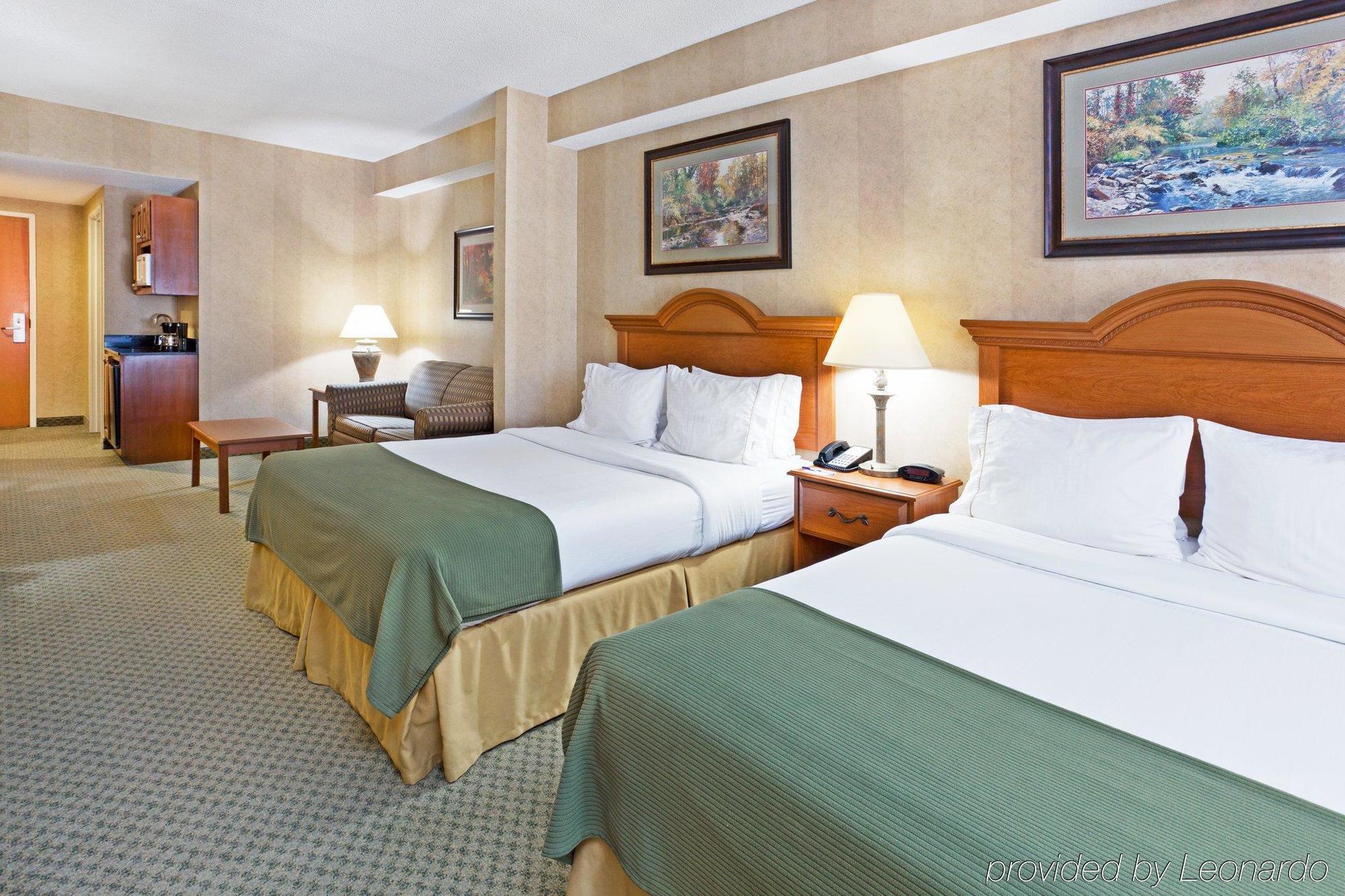 Holiday Inn Express & Suites Sylva / Dillsboro By Ihg Room photo