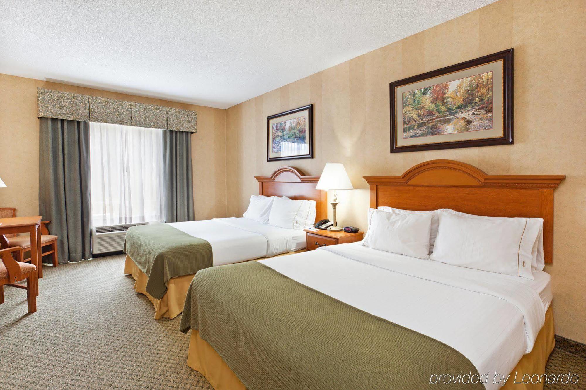 Holiday Inn Express & Suites Sylva / Dillsboro, An Ihg Hotel Room photo